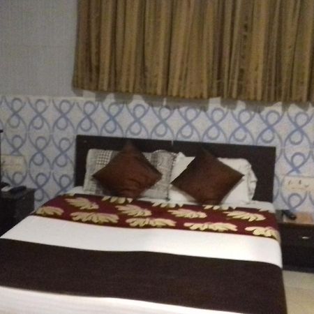 مومباي Hotel Majesty Palace المظهر الخارجي الصورة