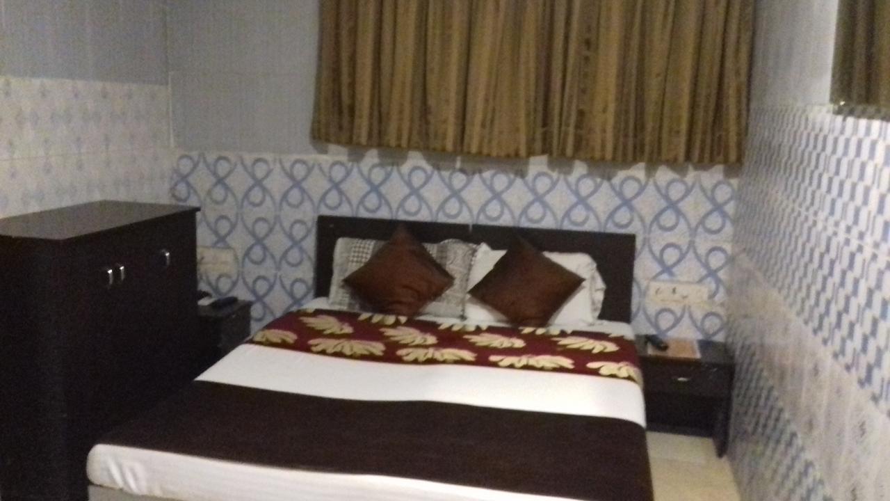 مومباي Hotel Majesty Palace المظهر الخارجي الصورة